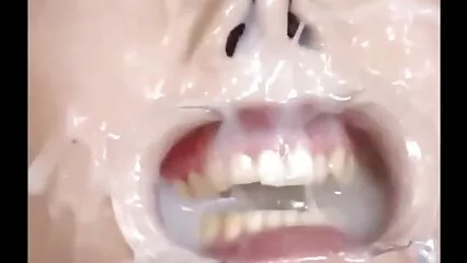 Il sesso nel culo dà alla ragazza un grande video hard italiani orgasmo.