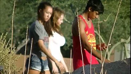 L'imperturbabile capo ha scopato la donna delle video hard italiani con trama pulizie in ufficio.