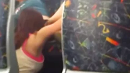 Due amiche spettacolari video hard casalinghi italiani leccano un cazzo arrapato.