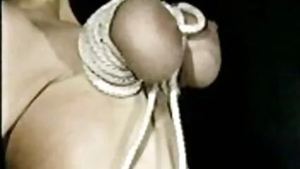 Ottiene un impressionante pene nero nella sua video hard italiani figa.