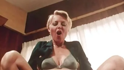 L'impiegato ha impalato nuovi film hard italiani il collega sul cazzo durante il pranzo.