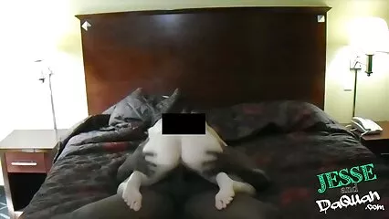 Il maschio al casting si scopa una donna giovane e carina con video hard italiani incesti dei bei seni.
