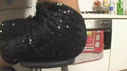 Bella ragazza sborrata sul controllo del miele dal film gratis italiani hard dottore.