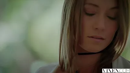 Una semplice film italiani hard gratis donna carina si è impegnata a processare un membro.