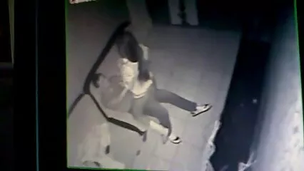 Con il suo apparato immodesto, ha spaccato il culo allo video hard scambisti italiani studente.
