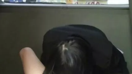 Una mora paffuta con un fallo tatuato soddisfa video hard gay italiani se stessa.