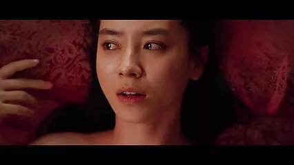 Un uomo ha scopato aggressivamente la fica di una film porno completi italiani gratis donna stando in piedi.
