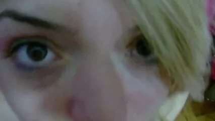 Il tizio scopa una mora sexy video hard italiani con una figura perfetta durante le riprese.