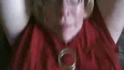 La capanna abbronzata finisce video hard italiani nel buco.
