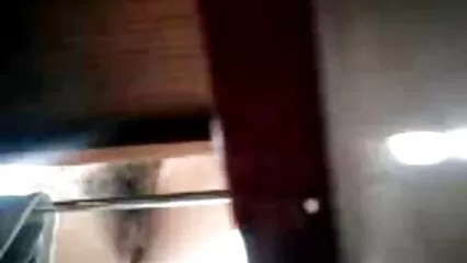 La ragazza amatoriali hard gratis con i dreadlocks era su un gambo duro.