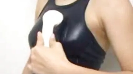 La principessa dagli occhi stretti massaggia l'ano dell'uomo con video hard hd italiani la lingua.