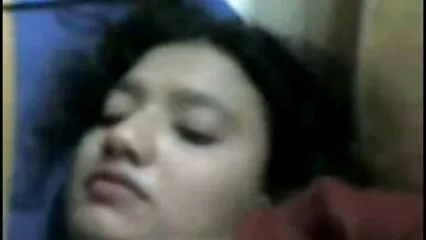Una giovane figa russa prende video hard celebrità italiane il fallo di un appassionato Don Juan.