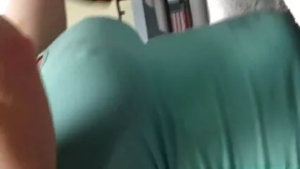 Cavallo tatuato ha scopato una video hard nonne italiane ragazza in calze.