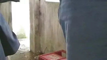 La ragazza con il plug anale film amatoriali italiani hard si masturba alla grande.